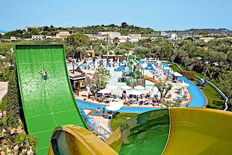 Aqua Bay